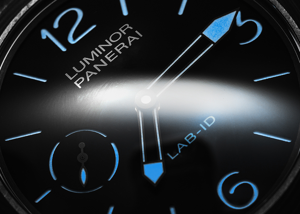 Panerai-LAB-ID-Luminor-1950-Carbotech-3-Days-PAM700-13