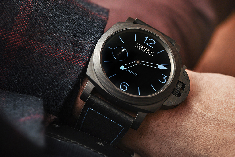Panerai-LAB-ID-Luminor-1950-Carbotech-3-Days-PAM700-3