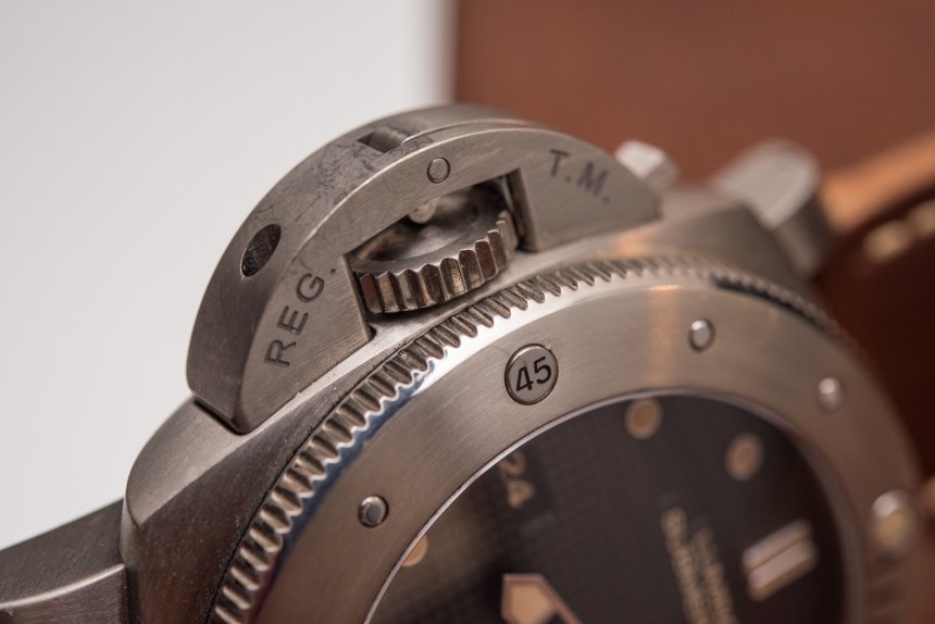 Panerai-Luminor-Submersible-Left-Handed-Titanio-PAM569--6