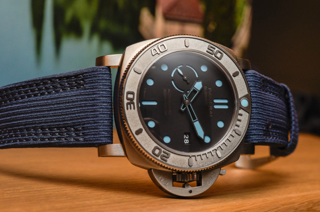 Panerai Mike Horn Submersible table