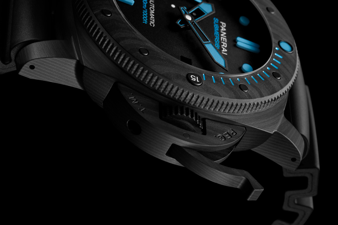 Panerai Submersible Carbotech case