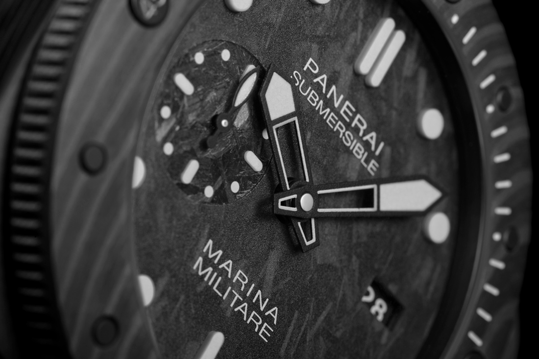 Panerai Submersible Marina Militare Carbotech carbon