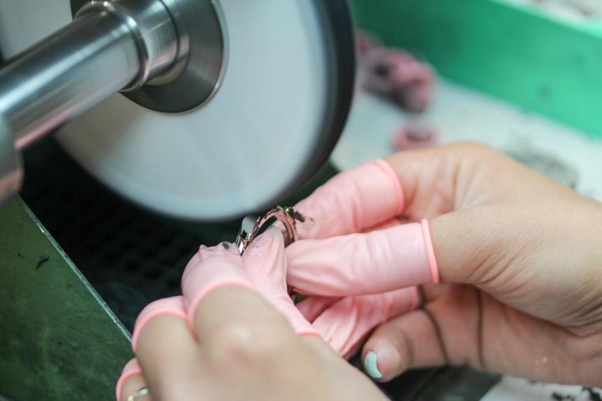 Parmigiani-Fleurier-Manufacture-Visit-Vaucher-Atokalpa-Elwin--16