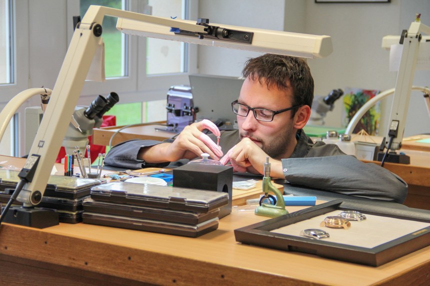 Parmigiani-Fleurier-Manufacture-Visit-Vaucher-Atokalpa-Elwin--62