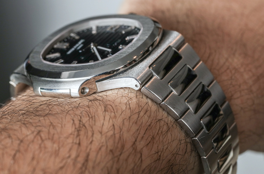 Patek-Philippe-Nautilus-40th-Anniversary-5711-1P-Platinum--09