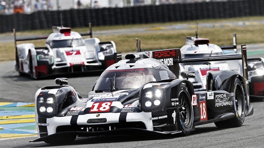 Proxy Battle - Porsche Motorsports