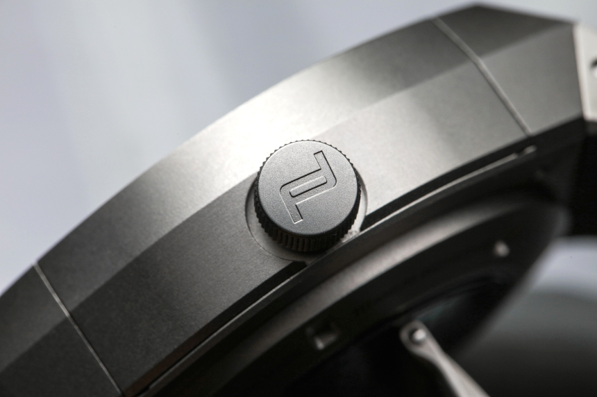 Porsche-Design-Monobloc-Actuator-Chronograph--01