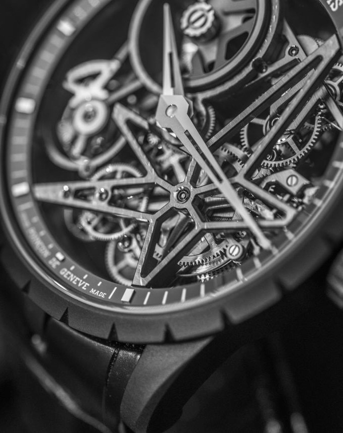 Roger-Dubuis-Excalibur-42-Automatic-Skeleton-16