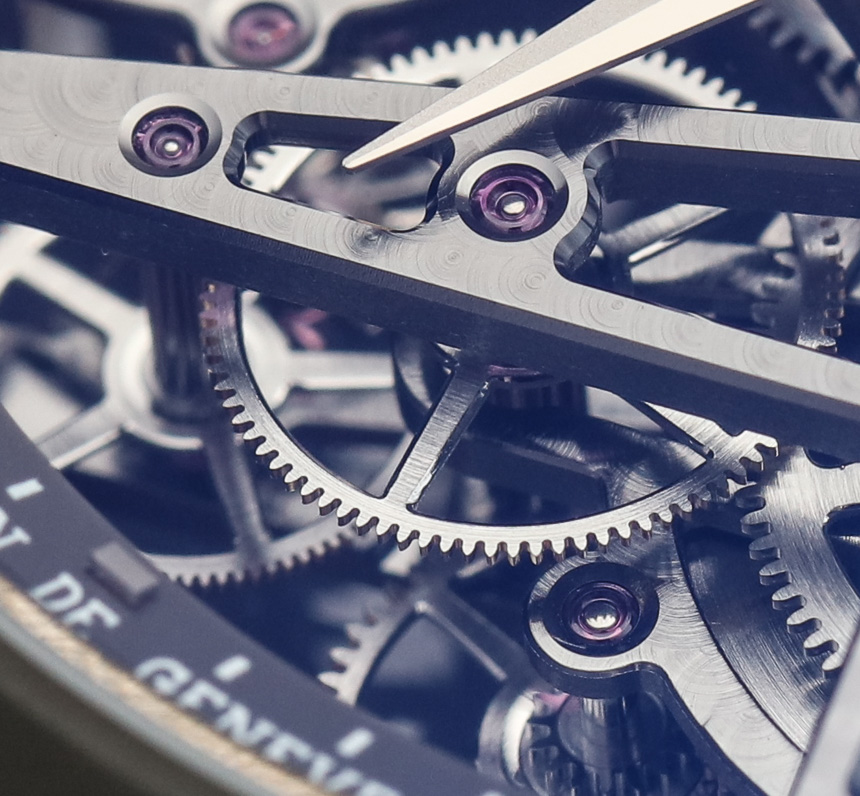 Roger-Dubuis-Excalibur-Skeleton-Automatic-20