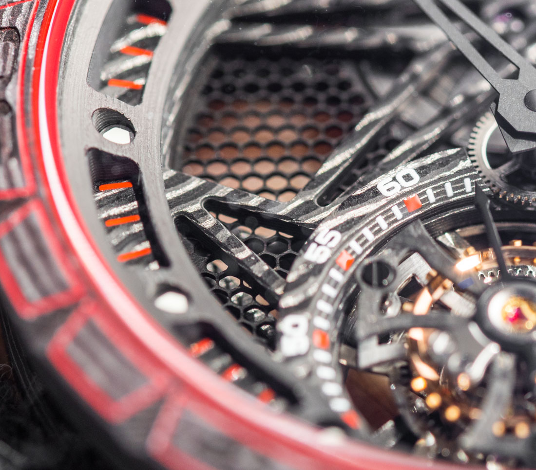 Roger-Dubuis-Excalibur-Spider-Carbon-Movement-Tourbillon-Skeleton-2017--13