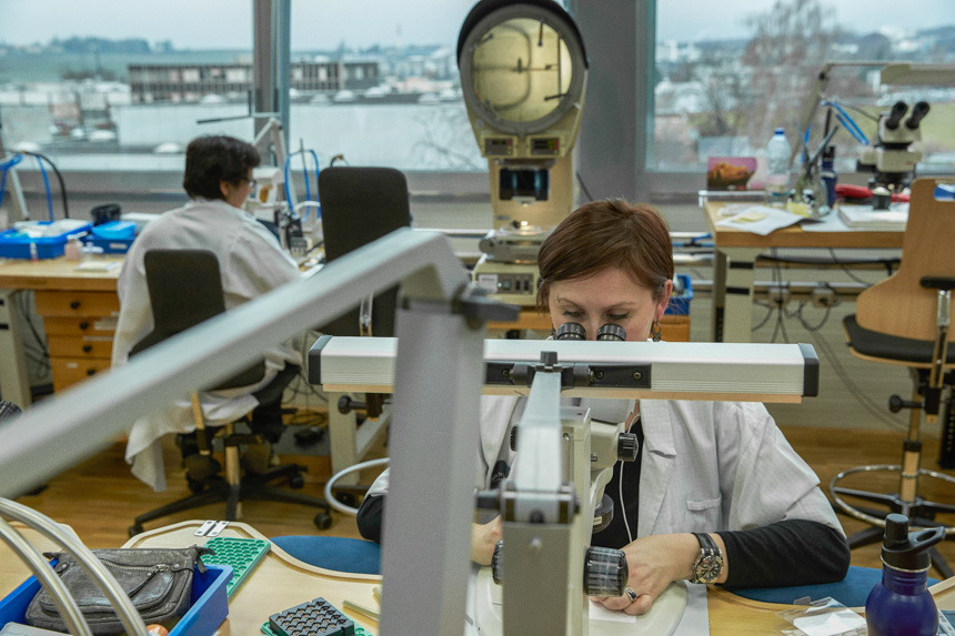 Roger-Dubuis-Manufacture-Visit-Geneva-Seal--29
