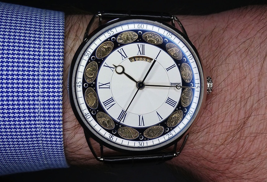 SIAR-2015-De-Bethune-DB-25-T-Zodiac