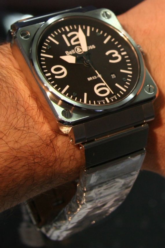 bell-ross-br03-w-bracelet-5