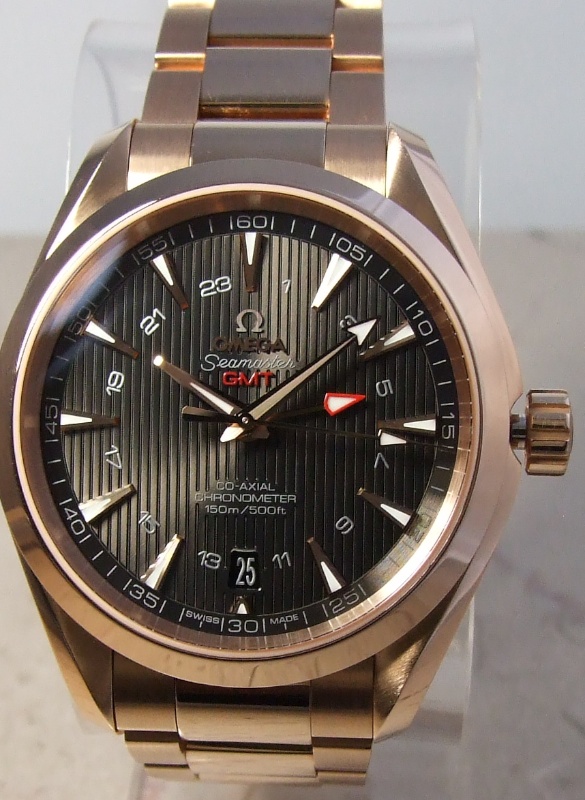 Teak dial pattern detail of Aqua Terra GMT