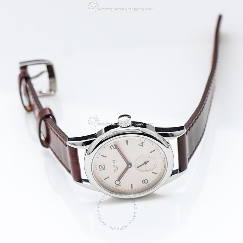 Nomos Glashuette Club 701 1