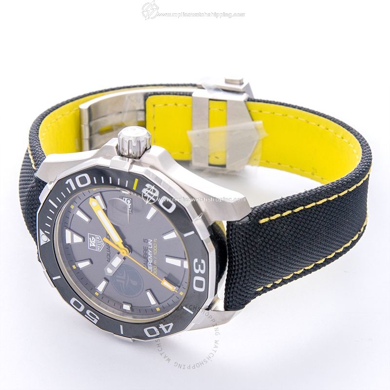 TAG Heuer Aquaracer WAY211F.FC6362 1