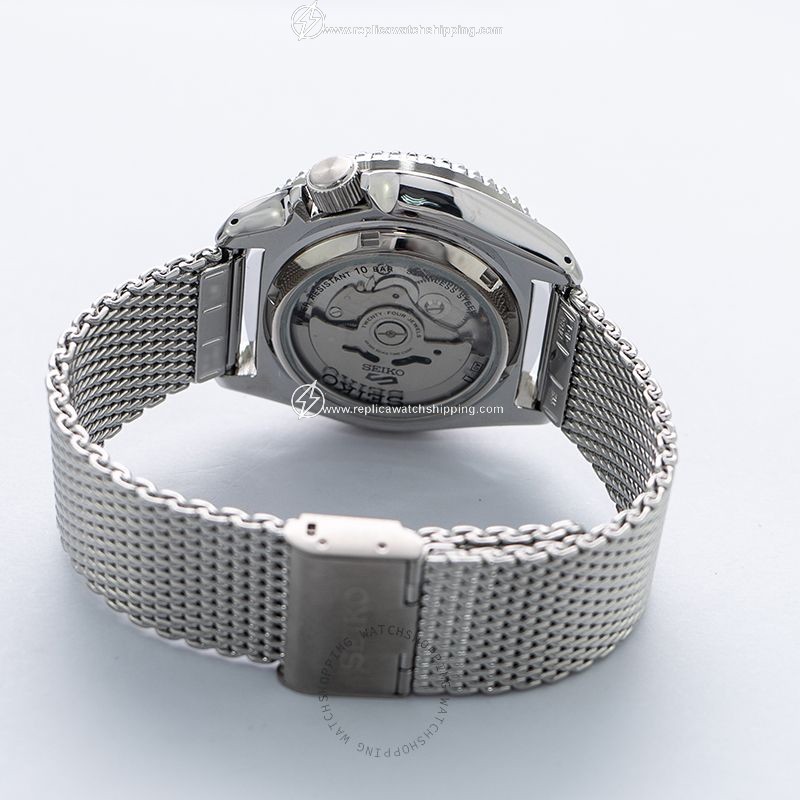 Seiko 5 Sports SRPD69K1 2